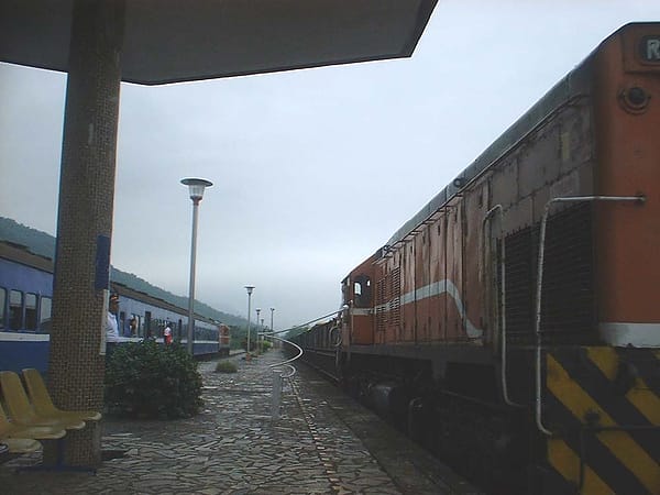 028 志學站 貨車.JPG 028 志學站 貨車.JPG