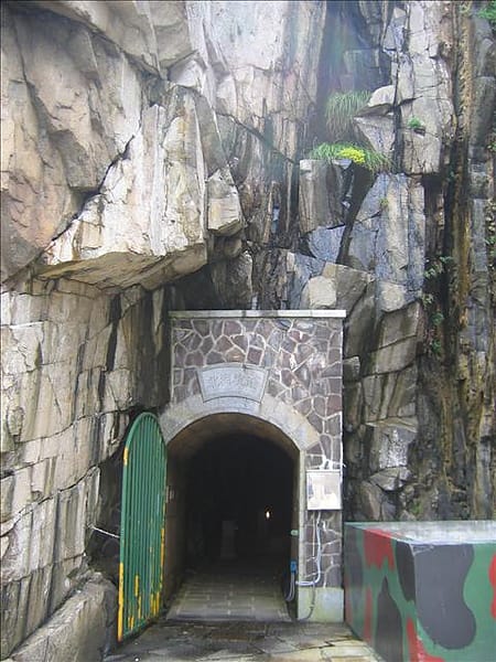 2007 閩江口的珍珠–馬祖 Day3-3 東引‧又見北海坑道 - 第4張圖 2007 閩江口的珍珠–馬祖 Day3-3 東引‧又見北海坑道