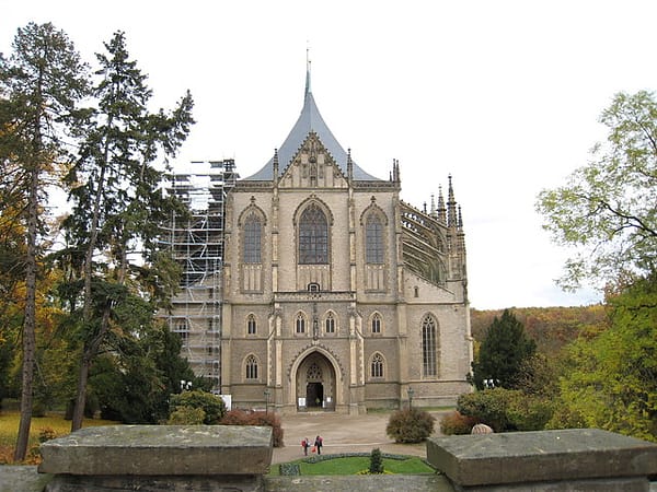 加利利旅遊 捷克蜜月 Day3-1 骷髏的誘惑 Kutna hora - 第17張圖 加利利旅遊 捷克蜜月 Day3-1 骷髏的誘惑 Kutna hora