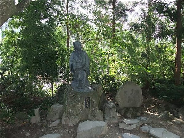 初秋日本東北 Day3-1 誠意踏遍千階梯 參拜山寺 - 第12張圖 初秋日本東北 Day3-1 誠意踏遍千階梯 參拜山寺