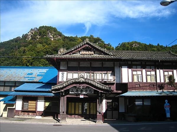 初秋日本東北 Day3-1 誠意踏遍千階梯 參拜山寺 - 第9張圖 初秋日本東北 Day3-1 誠意踏遍千階梯 參拜山寺