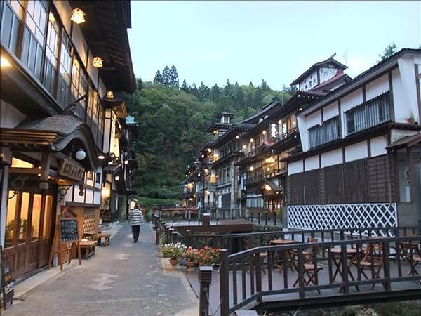 初秋日本東北 Day4-2 童話般的銀山溫泉(1) - 第5張圖 初秋日本東北 Day4-2 童話般的銀山溫泉(1)