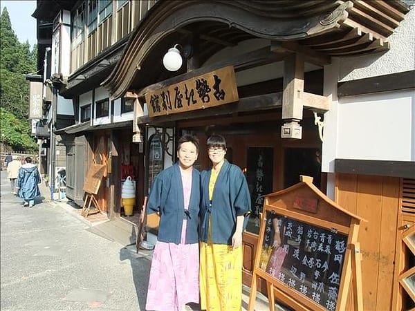 初秋日本東北 Day5-1 童話般的銀山溫泉(2) - 第9張圖 初秋日本東北 Day5-1 童話般的銀山溫泉(2)