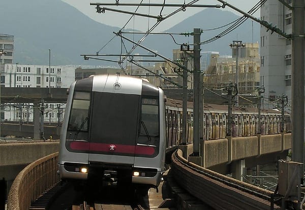 023九龍灣列車.jpg 023九龍灣列車.jpg