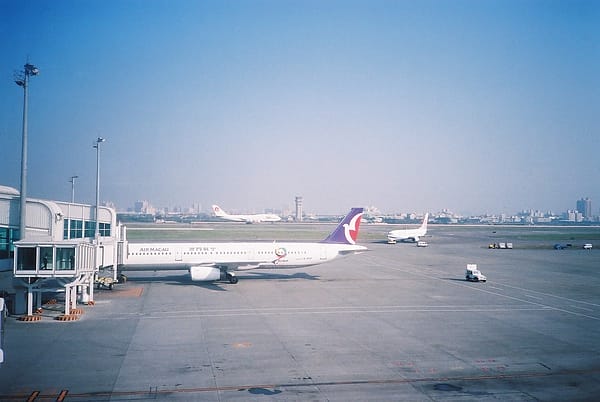 候機大廳 2002.JPG