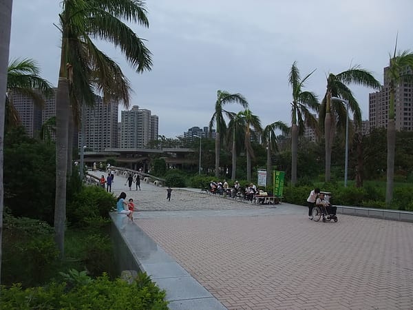 050.JPG