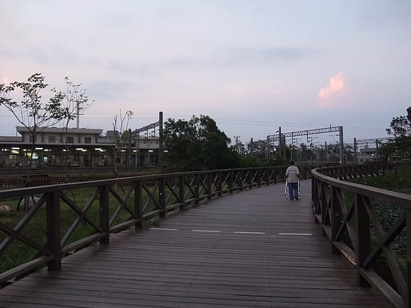 062.JPG