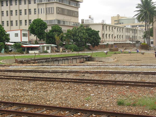021102-4.JPG