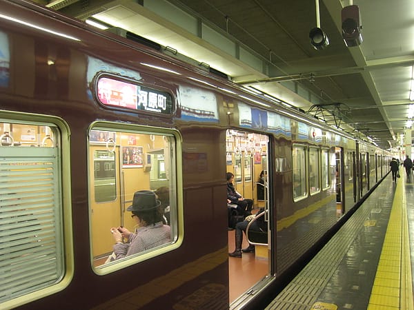 梅田阪急3.JPG 梅田阪急3.JPG