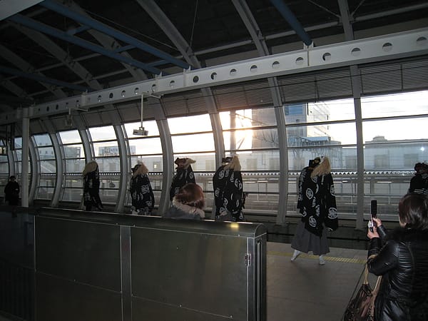 【JR東日本】東北新幹線はやぶさ 人來瘋湊熱鬧首航旅