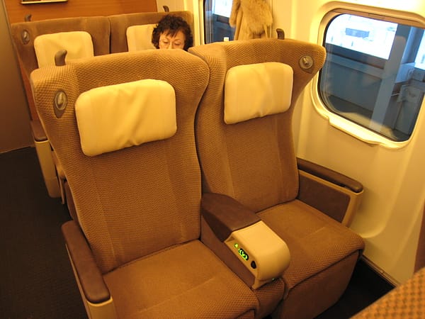 【JR東日本】東北新幹線はやぶさ 人來瘋湊熱鬧首航旅