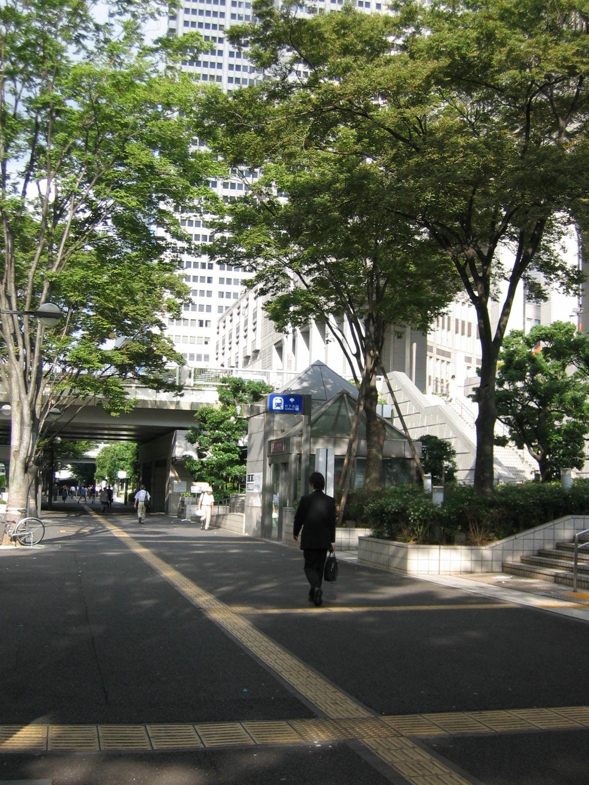 西口.JPG 西口.JPG