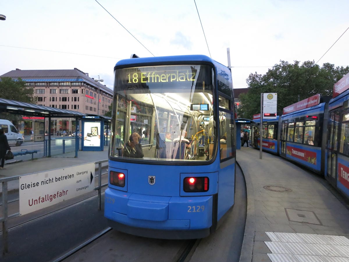 R2 class 001.JPG R2 class 001.JPG