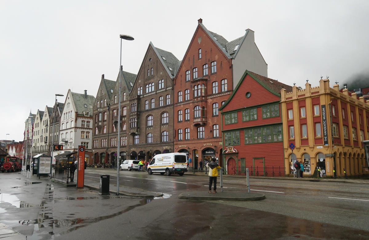 挪威峽灣自駕遊Day2-3 港都卑爾根（Bergen）穿梭在