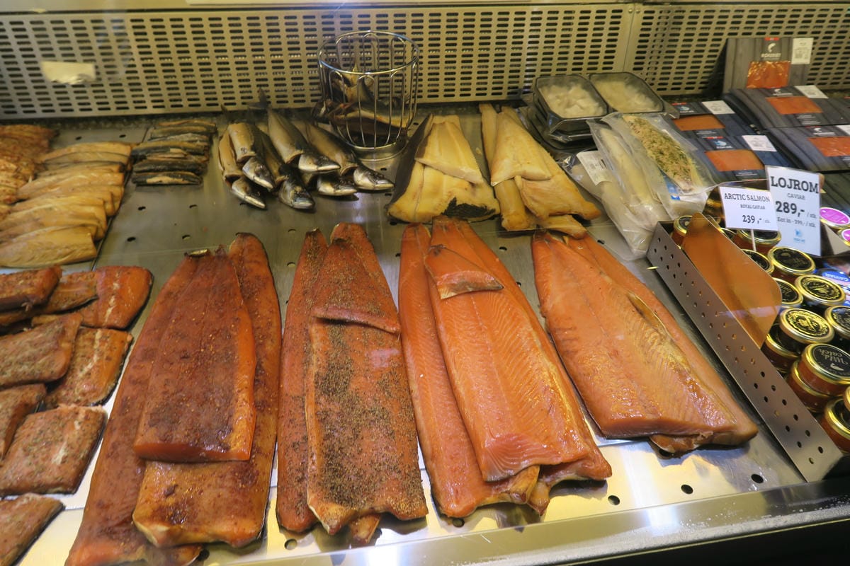 挪威峽灣自駕遊Day3-1 好吃好買鮮魚鮮肉多多的卑爾根漁市