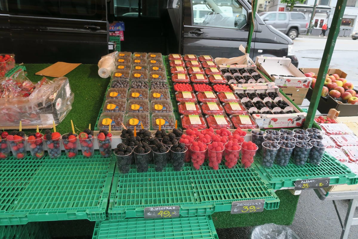 挪威峽灣自駕遊Day3-1 好吃好買鮮魚鮮肉多多的卑爾根漁市