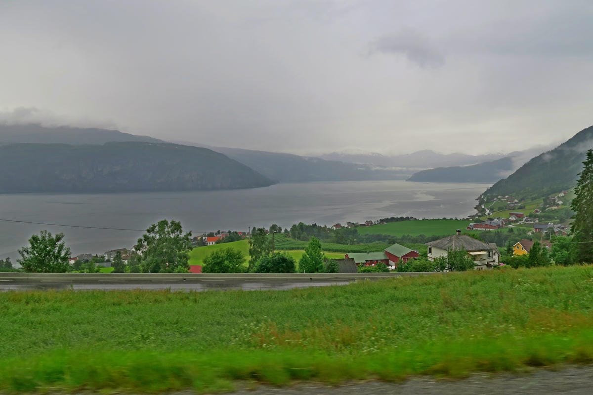 挪威峽灣自駕遊Day3-2 遊走峽灣區，卑爾根(Bergen