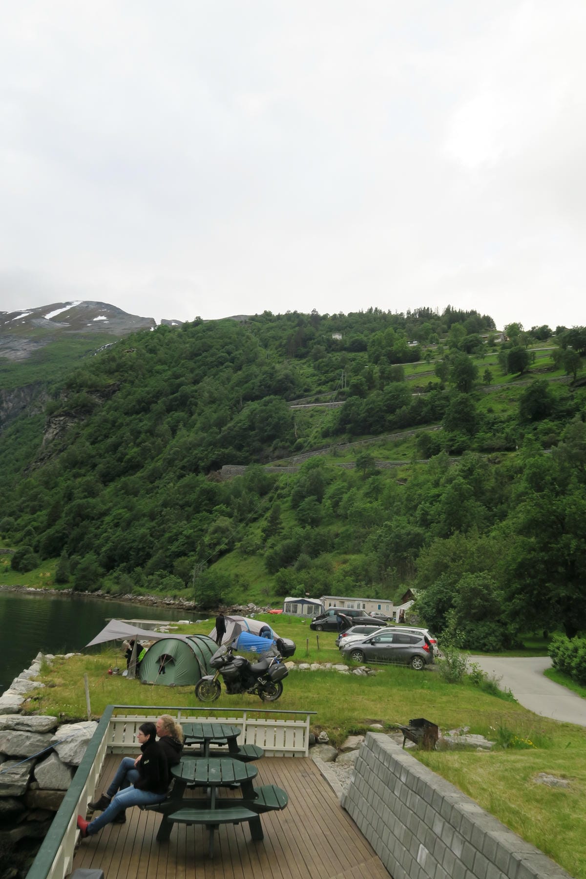 挪威No.1蓋倫格(Geiranger)峽灣邊露營-仙境賞景