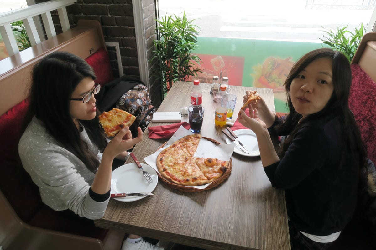 挪威奧勒松餐廳：土耳其Pizza店 Centrum Keba