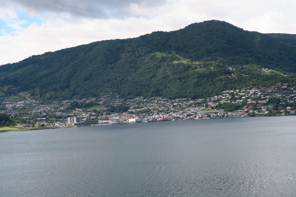 挪威峽灣自駕遊Day5-2 松恩峽灣源頭冰河55號景觀公路巡 挪威峽灣自駕遊Day5-2 松恩峽灣源頭冰河55號景觀公路巡