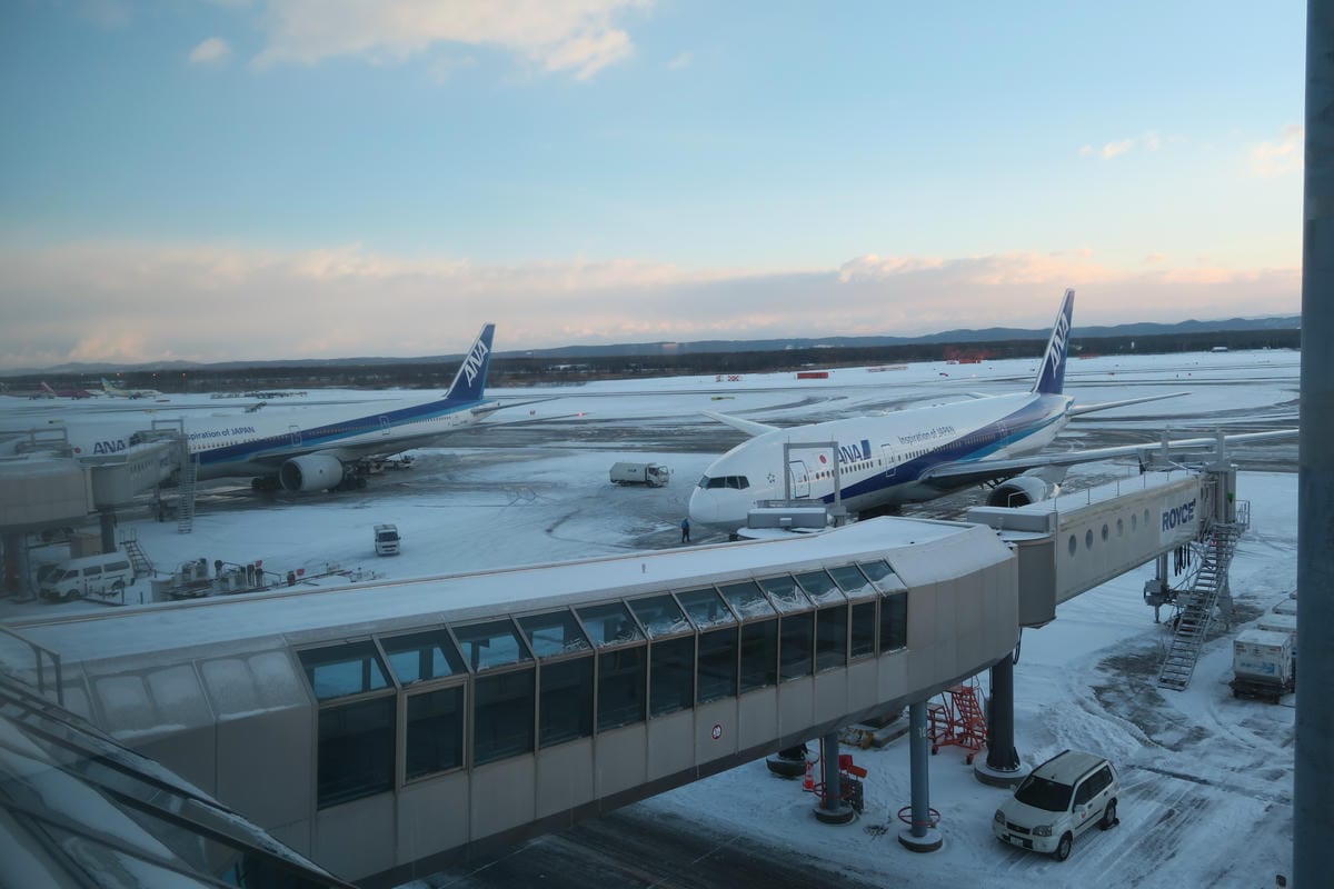 嚴冬雪見の日本東北&北海道 Day1 大風雪的札幌新千歲空港