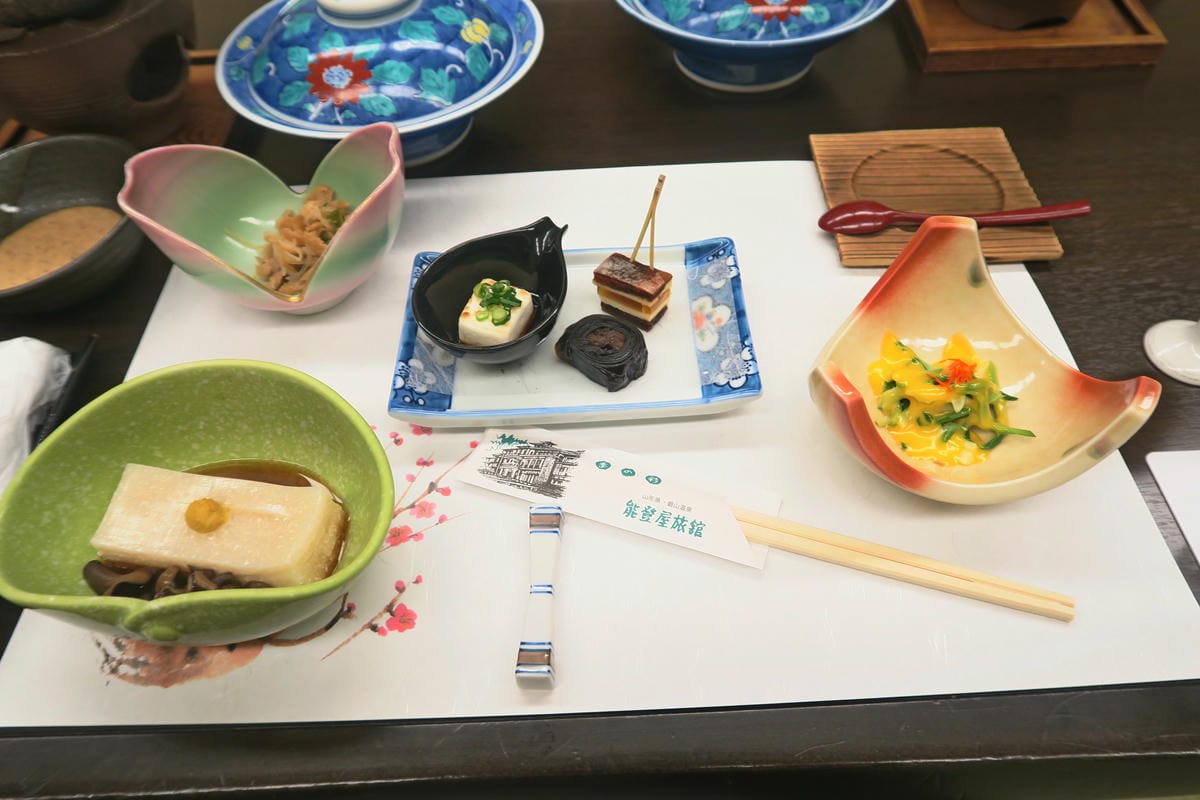東北銀山溫泉住宿:能登屋旅館 東北銀山溫泉住宿:能登屋旅館