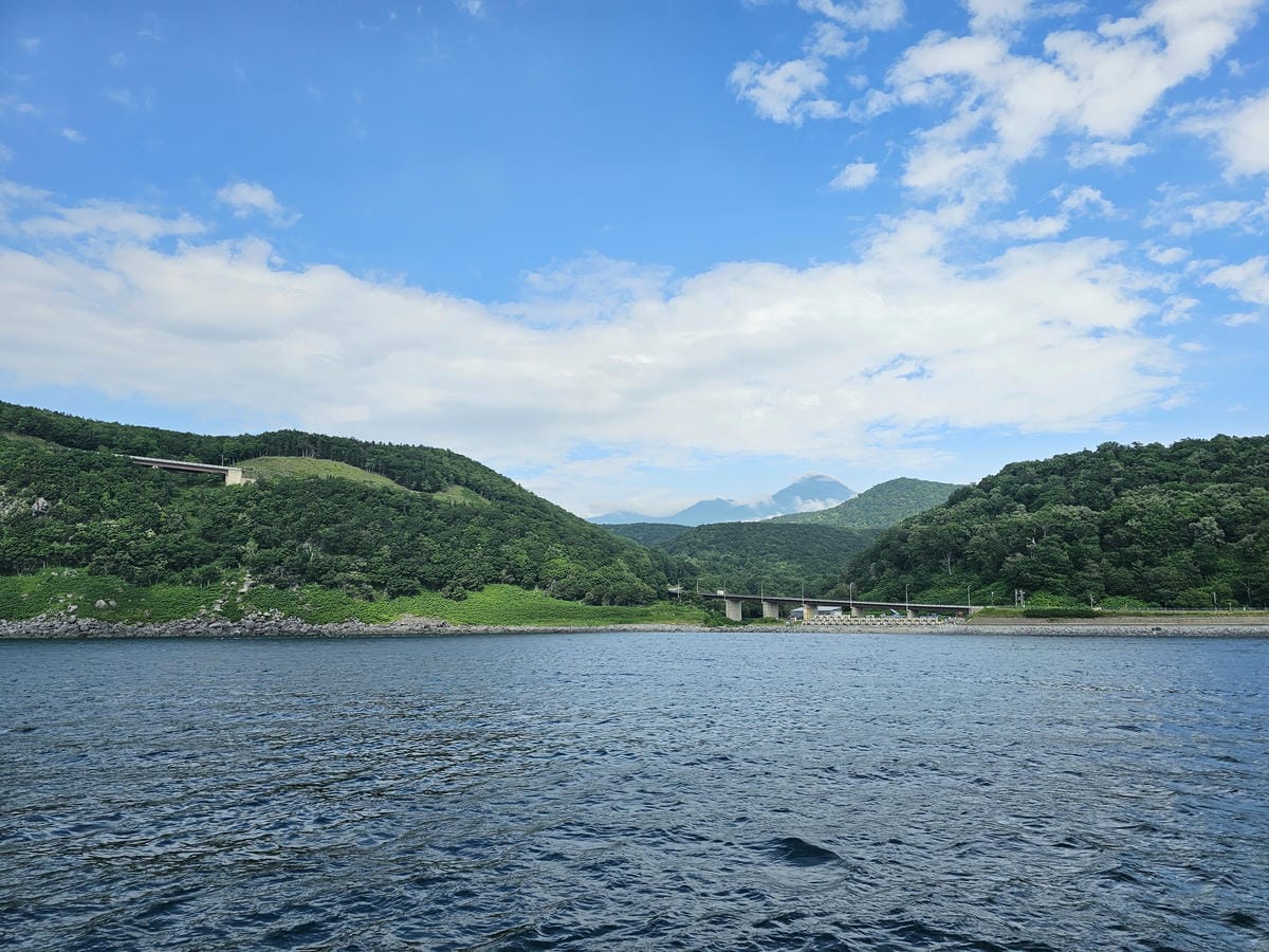 夏の北海道道東自駕遊 Day2-2 搭觀光船遊知床半島哥吉拉 夏の北海道道東自駕遊 Day2-2 搭觀光船遊知床半島哥吉拉