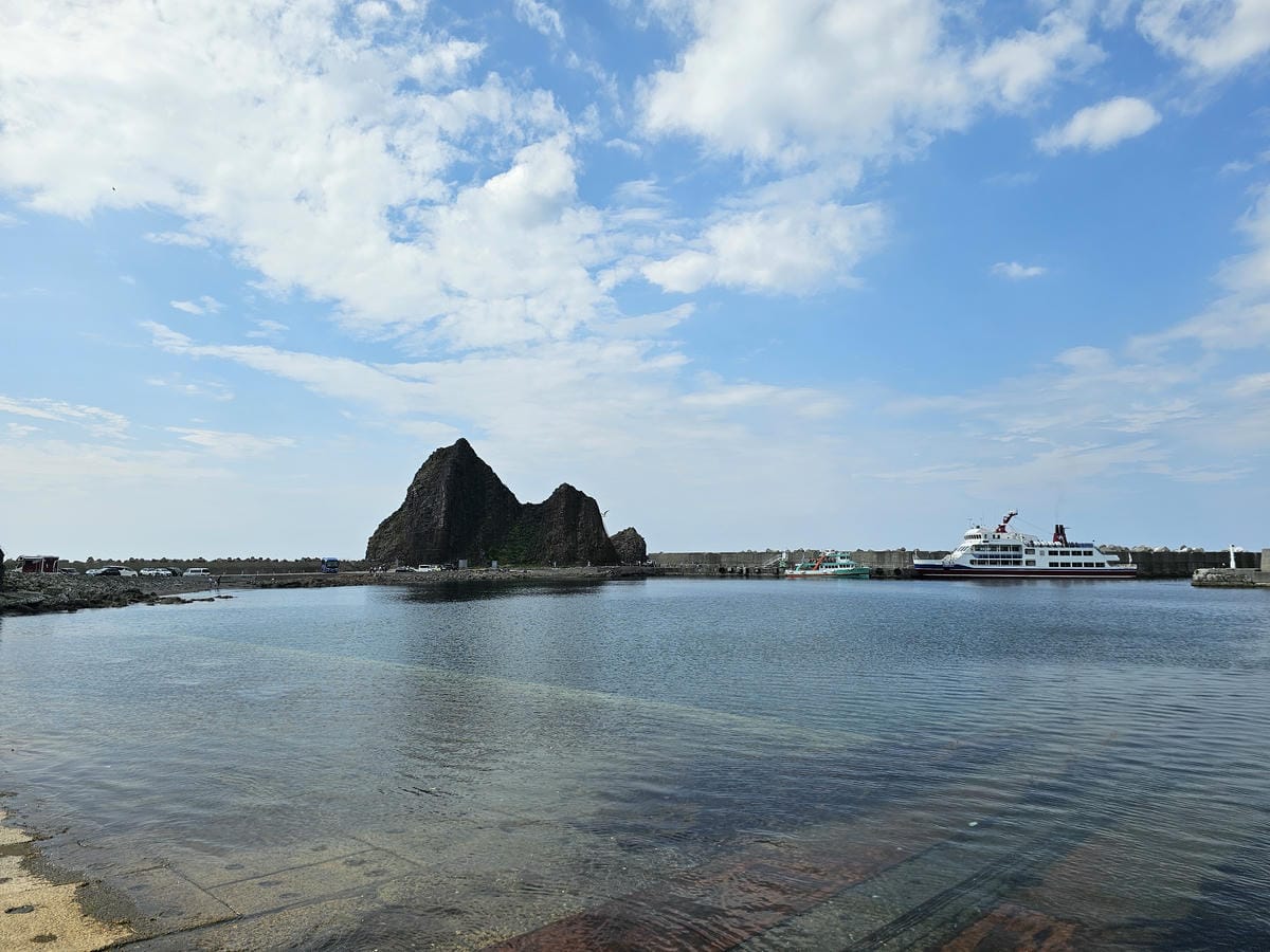 夏の北海道道東自駕遊 Day2-2 搭觀光船遊知床半島哥吉拉 夏の北海道道東自駕遊 Day2-2 搭觀光船遊知床半島哥吉拉
