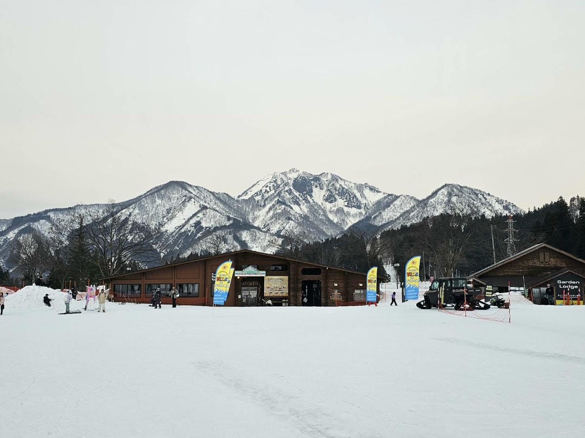 Day2-1 越後湯沢NASPA滑雪-小朋友大奔放