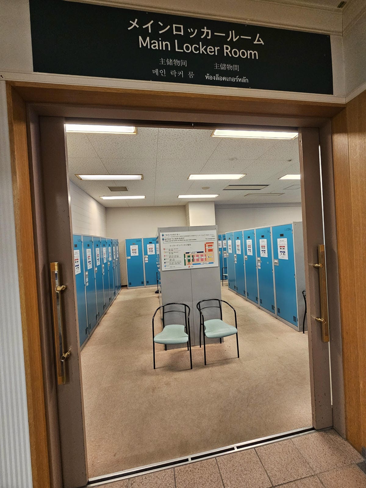 Day2-1 越後湯沢NASPA滑雪-小朋友大奔放
