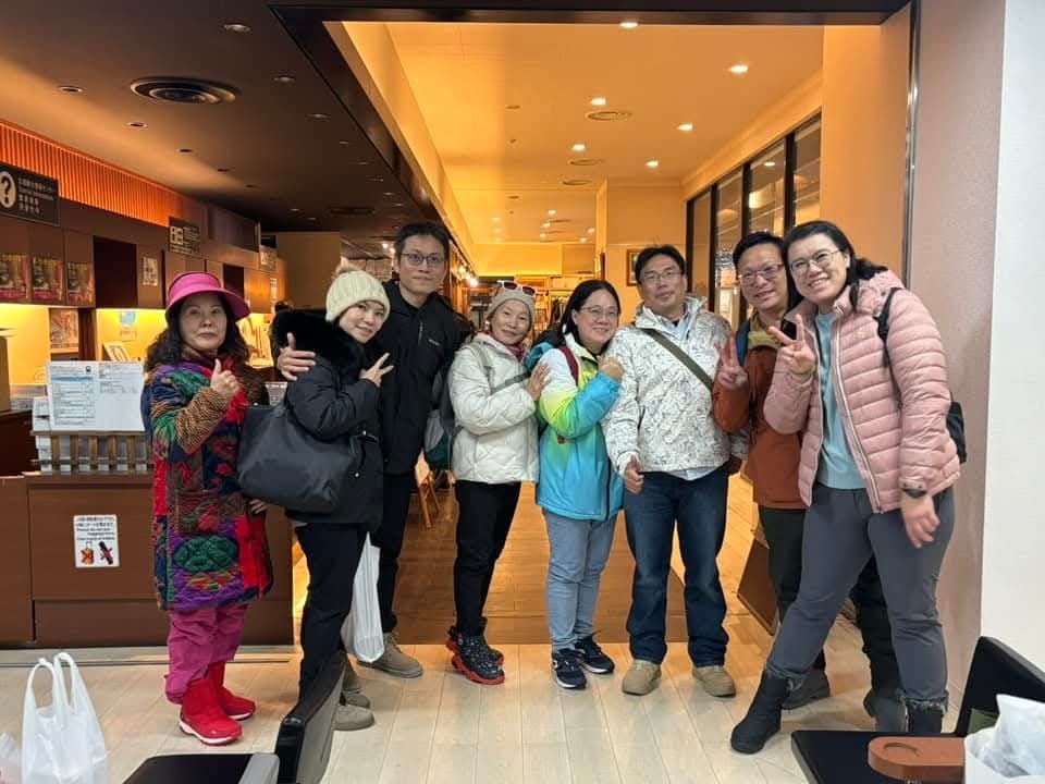 Day2-2 越後湯沢NASPA滑雪-小孩滑雪爸媽輕井沢血拚 Day2-2 越後湯沢NASPA滑雪-小孩滑雪爸媽輕井沢血拚