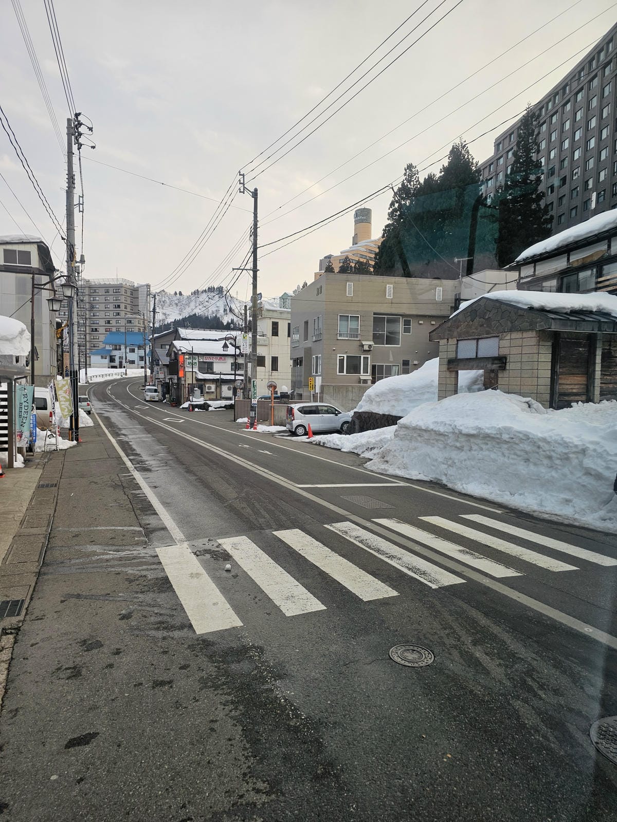 Day2-2 越後湯沢NASPA滑雪-小孩滑雪爸媽輕井沢血拚 Day2-2 越後湯沢NASPA滑雪-小孩滑雪爸媽輕井沢血拚