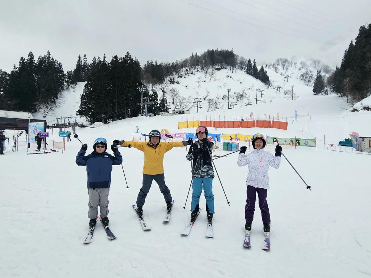 Day3-1 越後湯沢NASPA滑雪-帶小孩上山滑雪去