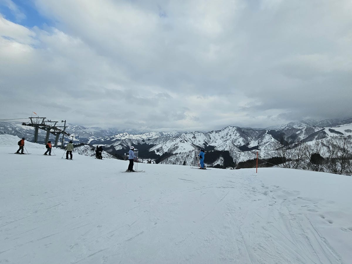 Day3-1 越後湯沢NASPA滑雪-帶小孩上山滑雪去