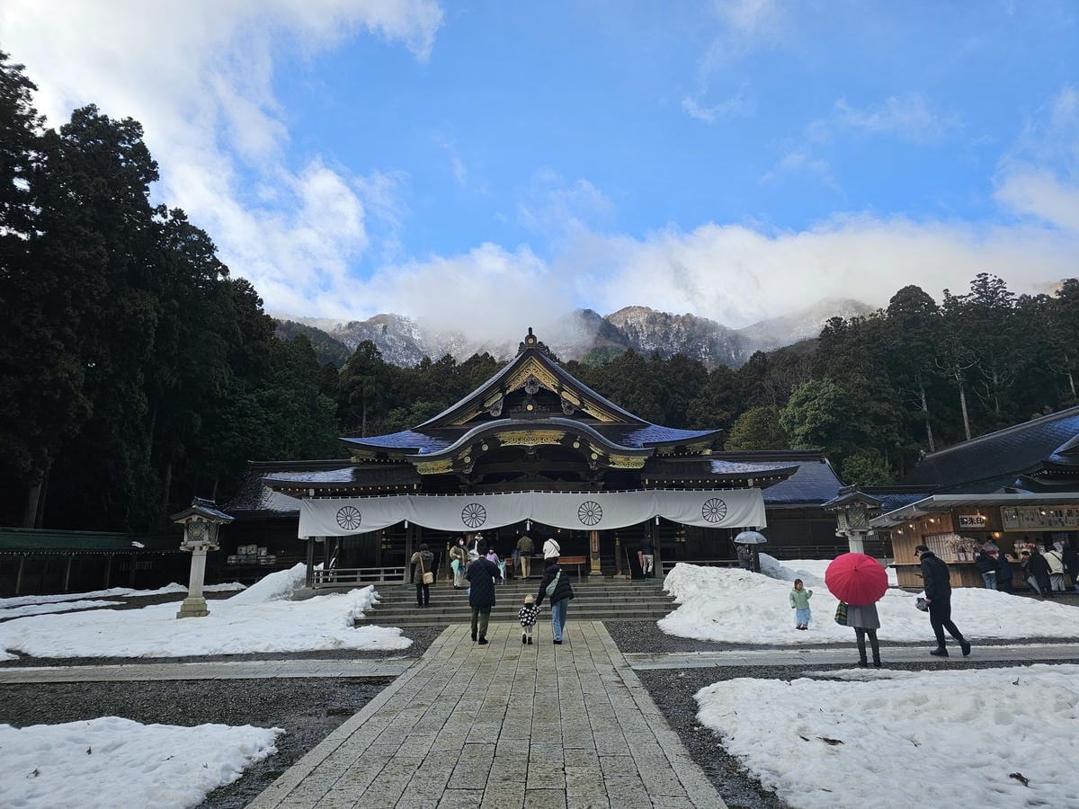 Day5-1 冬天自駕遊雪中的越後一宮彌彥神社 Day5-1 冬天自駕遊雪中的越後一宮彌彥神社