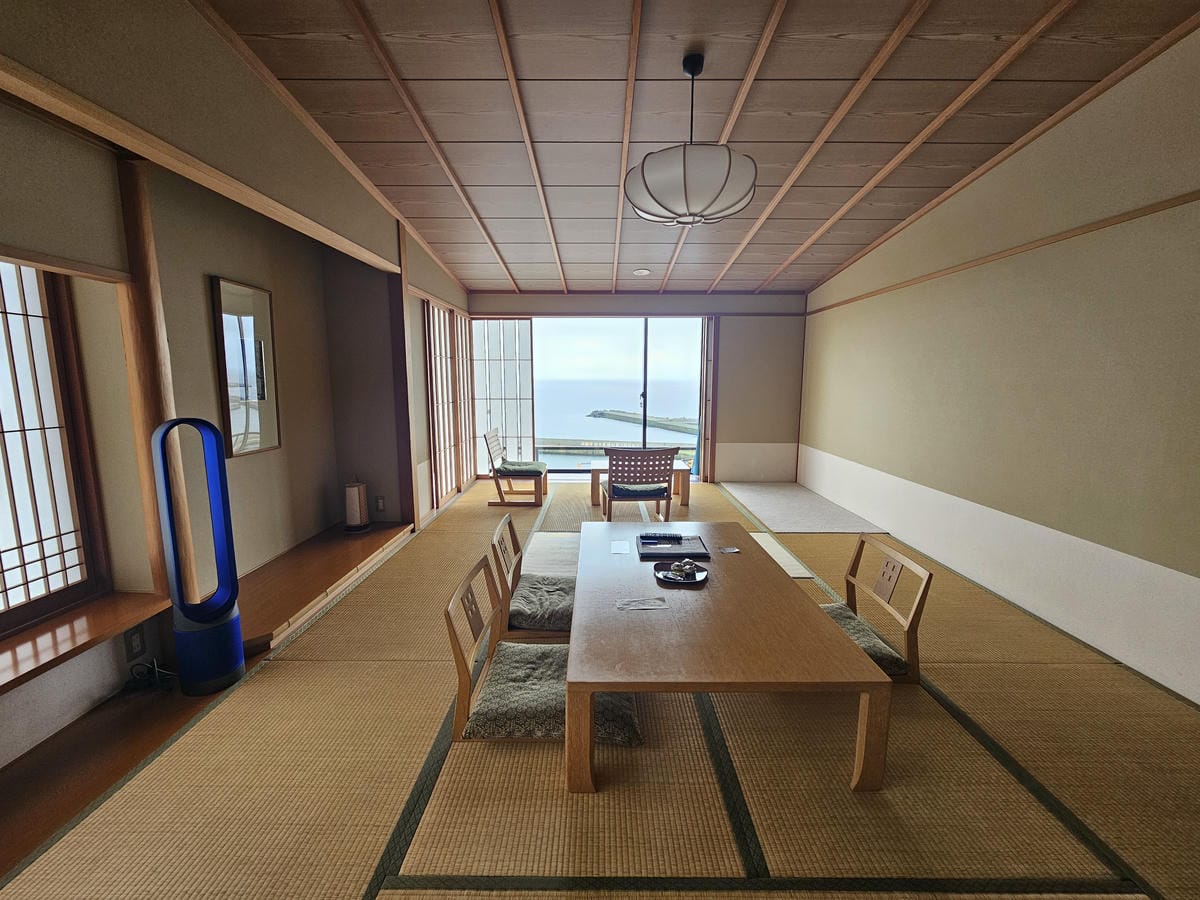 道北離島禮文住宿:花れぶん (旅館花禮文) 滿滿的海膽味 道北離島禮文住宿:花れぶん (旅館花禮文) 滿滿的海膽味