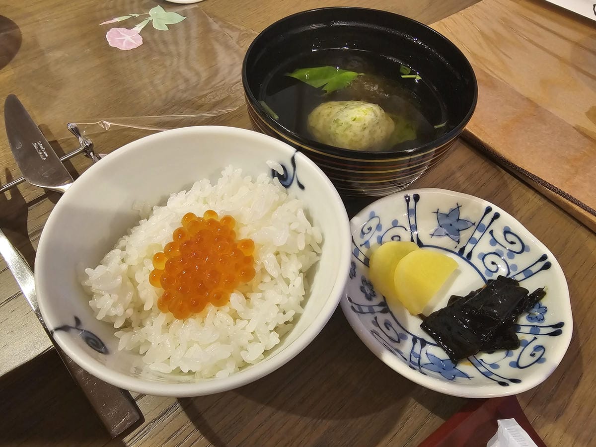 道北離島禮文住宿:花れぶん (旅館花禮文) 滿滿的海膽味 道北離島禮文住宿:花れぶん (旅館花禮文) 滿滿的海膽味
