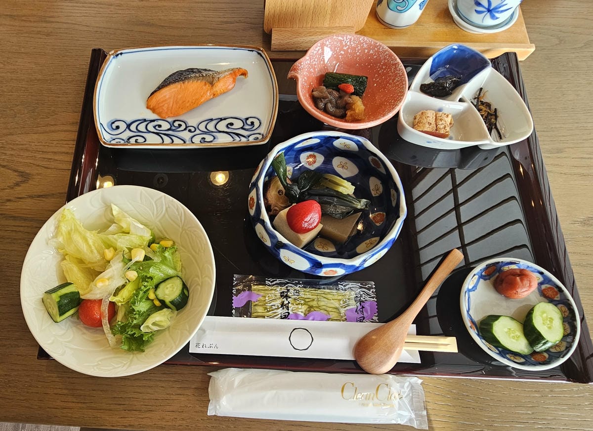 道北離島禮文住宿:花れぶん (旅館花禮文) 滿滿的海膽味 道北離島禮文住宿:花れぶん (旅館花禮文) 滿滿的海膽味