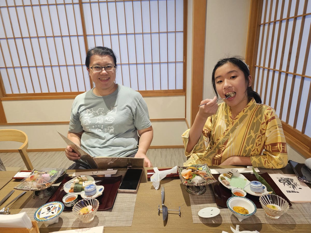 道北離島禮文住宿:花れぶん (旅館花禮文) 滿滿的海膽味 道北離島禮文住宿:花れぶん (旅館花禮文) 滿滿的海膽味