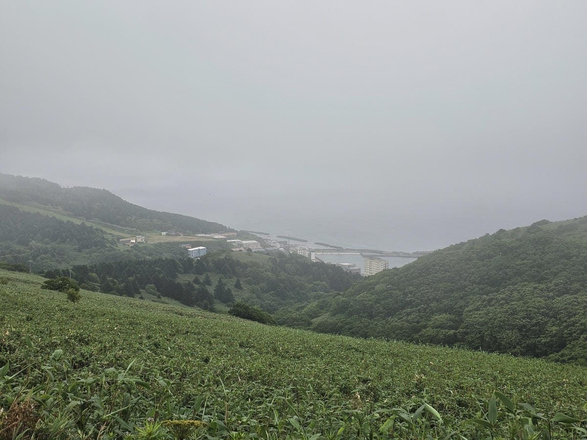 Day3-1 道北的離島 - 花之浮島禮文健行 : 桃岩展望 Day3-1 道北的離島 - 花之浮島禮文健行 : 桃岩展望