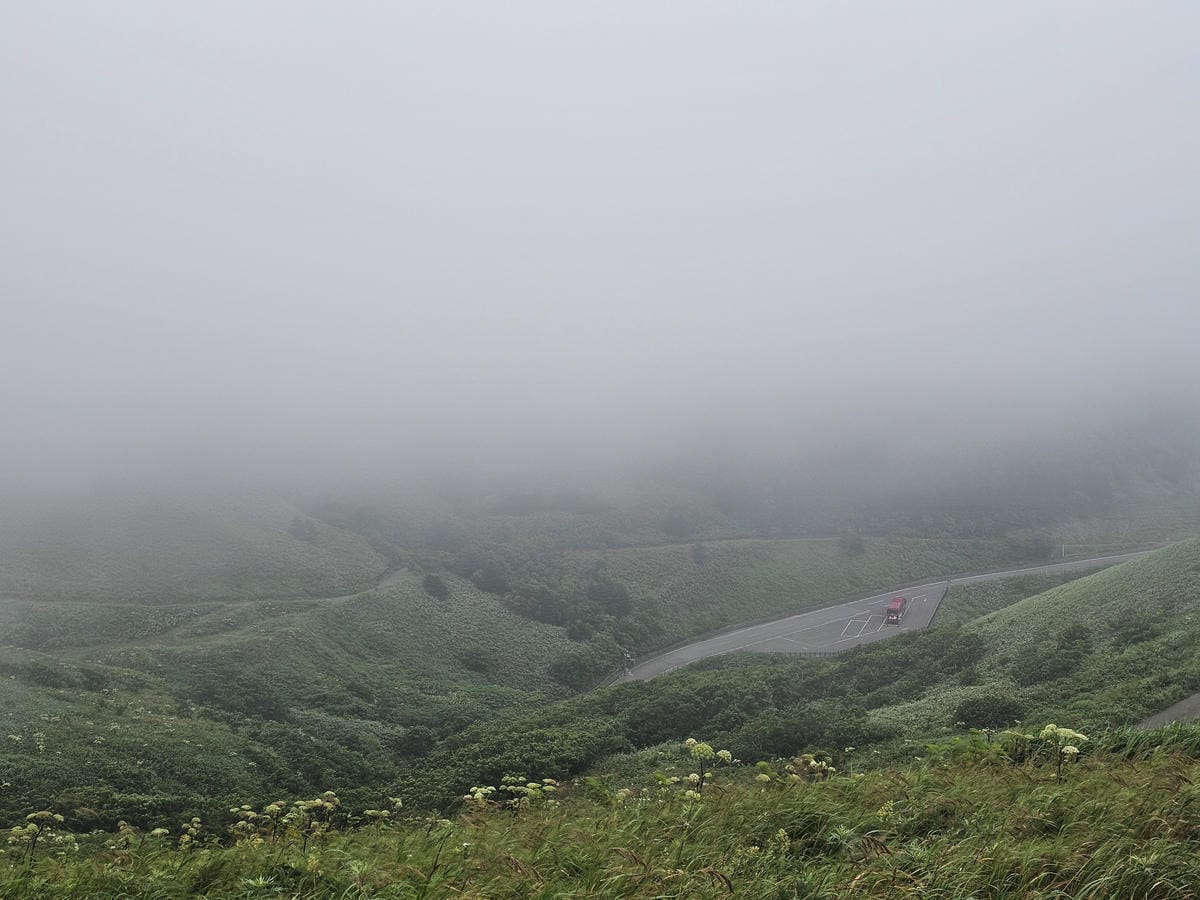 Day3-1 道北的離島 - 花之浮島禮文健行 : 桃岩展望 Day3-1 道北的離島 - 花之浮島禮文健行 : 桃岩展望
