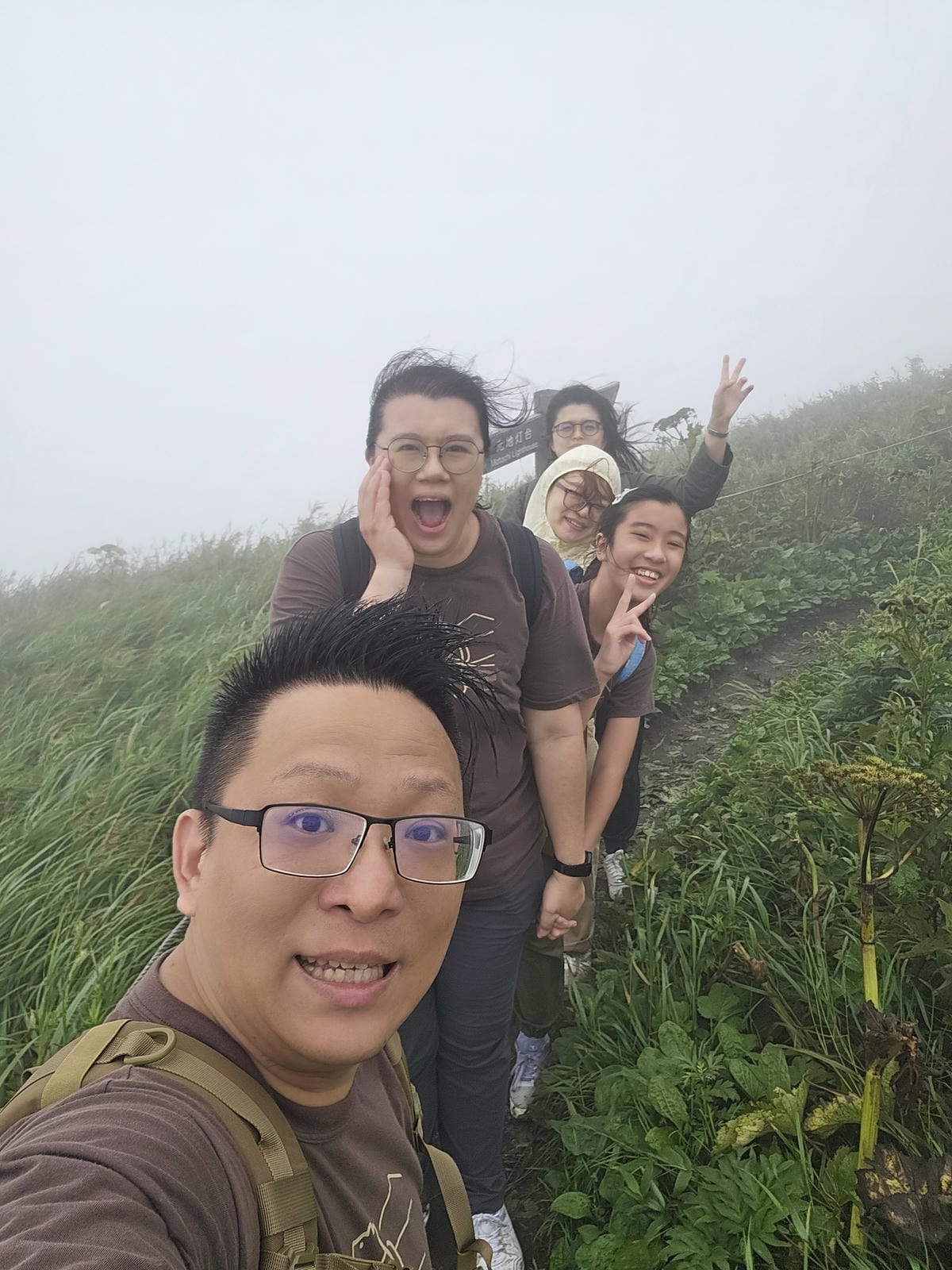 Day3-1 道北的離島 - 花之浮島禮文健行 : 桃岩展望 Day3-1 道北的離島 - 花之浮島禮文健行 : 桃岩展望