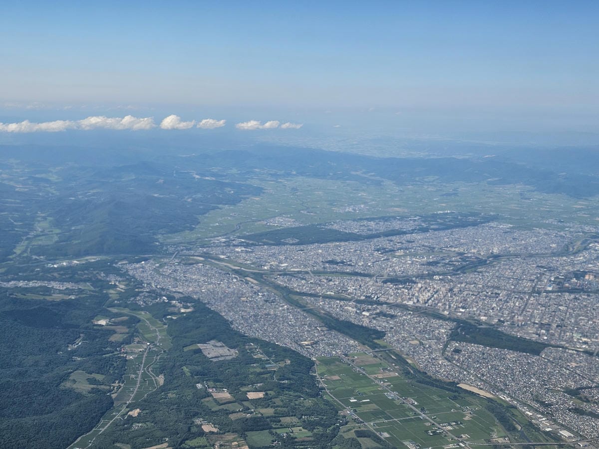 【飛行食記】旭川(AKJ)-東京羽田(HND) by 日本航 【飛行食記】旭川(AKJ)-東京羽田(HND) by 日本航