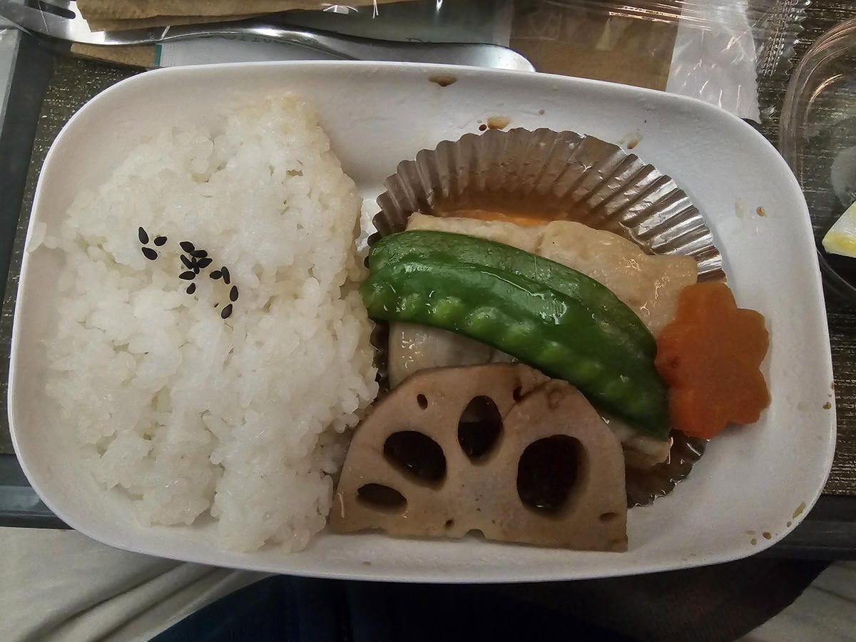 【飛行食記】曼谷(BKK)-台北桃園(TPE) by 長榮航 【飛行食記】曼谷(BKK)-台北桃園(TPE) by 長榮航