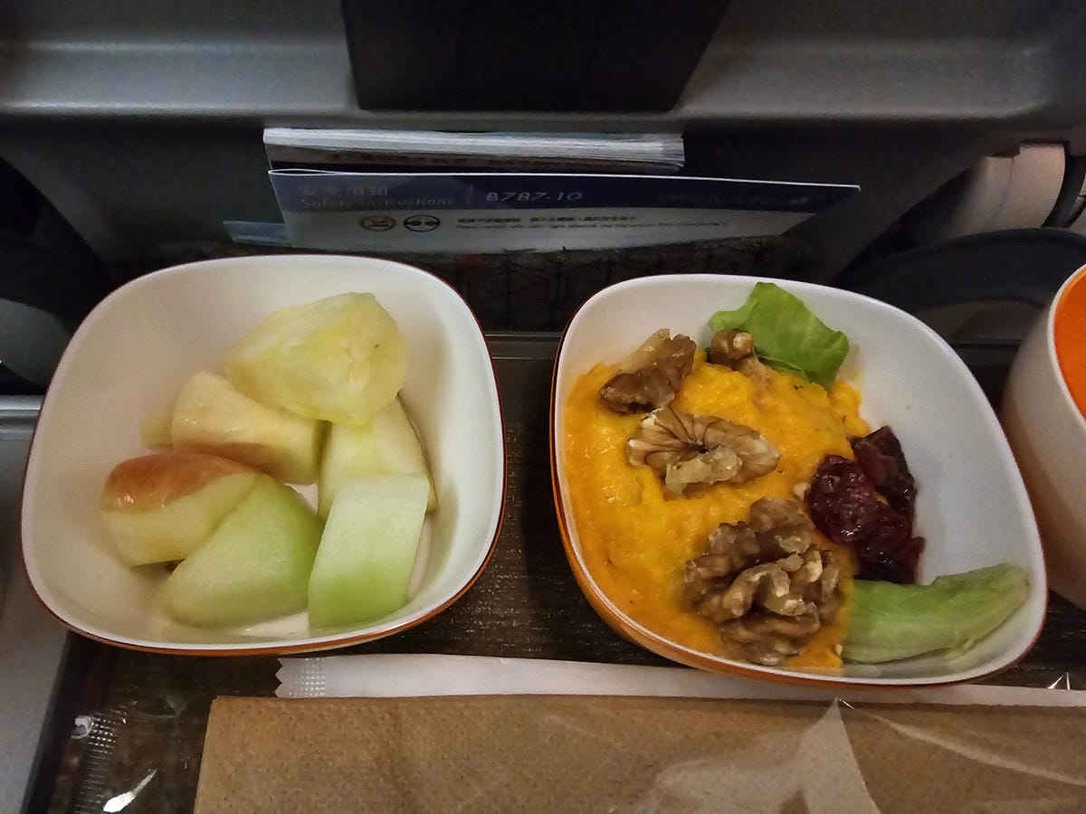 【飛行食記】曼谷(BKK)-台北桃園(TPE) by 長榮航 【飛行食記】曼谷(BKK)-台北桃園(TPE) by 長榮航