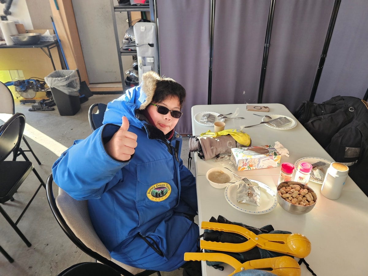【黃刀鎮極光行】Day3-1 大奴湖冰上捕魚&黃刀鎮市區遊 - 第18張圖 【黃刀鎮極光行】Day3-1 大奴湖冰上捕魚&黃刀鎮市區遊