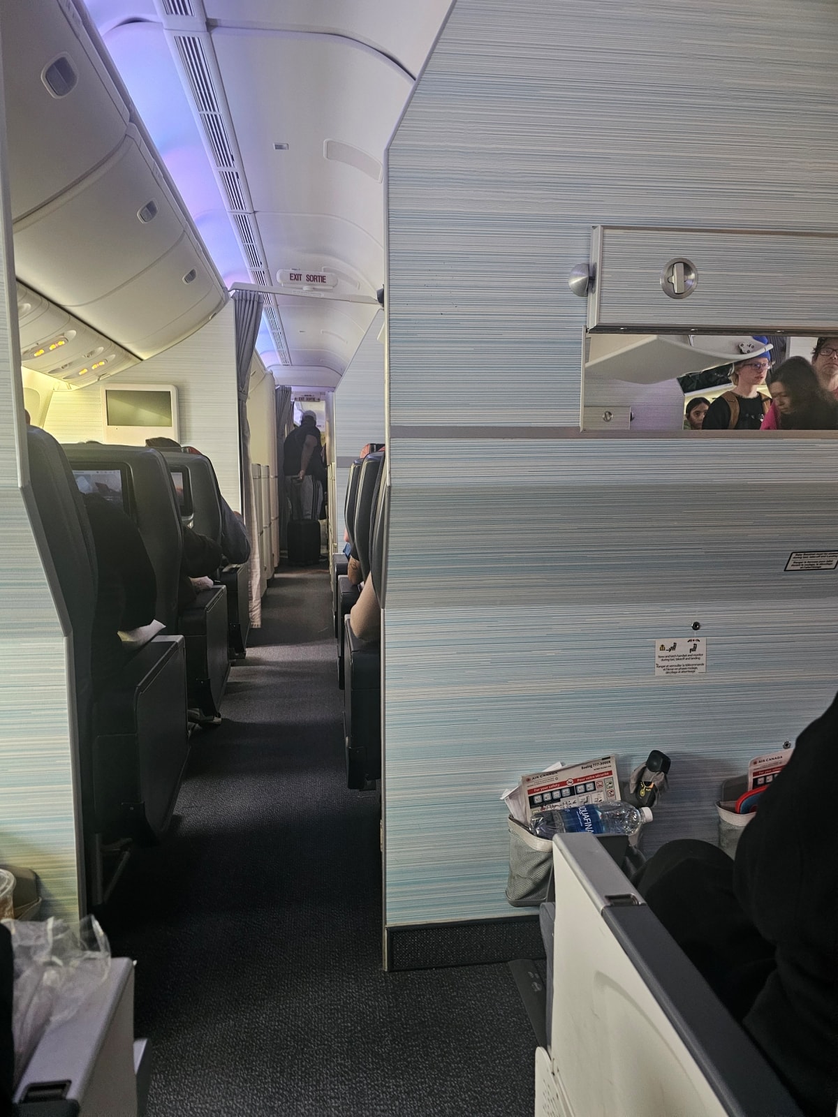 【飛行食記】溫哥華(YVR)-東京成田(NRT) by 加拿大航空(B77W) - 第17張圖 【飛行食記】溫哥華(YVR)-東京成田(NRT) by 加拿大航空(B77W)