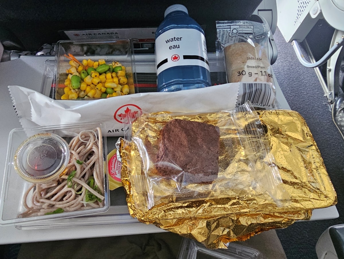 【飛行食記】溫哥華(YVR)-東京成田(NRT) by 加拿大航空(B77W) - 第25張圖 【飛行食記】溫哥華(YVR)-東京成田(NRT) by 加拿大航空(B77W)