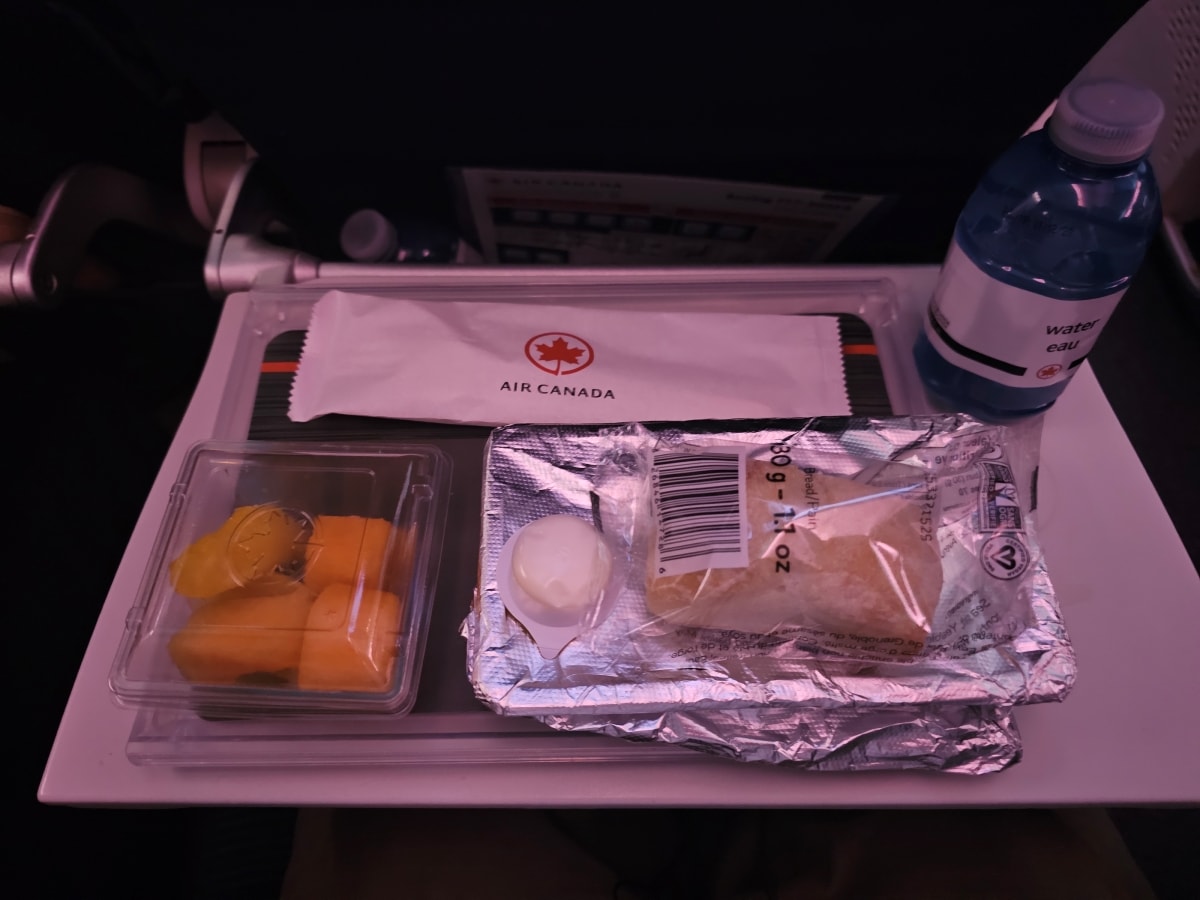 【飛行食記】溫哥華(YVR)-東京成田(NRT) by 加拿大航空(B77W) - 第30張圖 【飛行食記】溫哥華(YVR)-東京成田(NRT) by 加拿大航空(B77W)