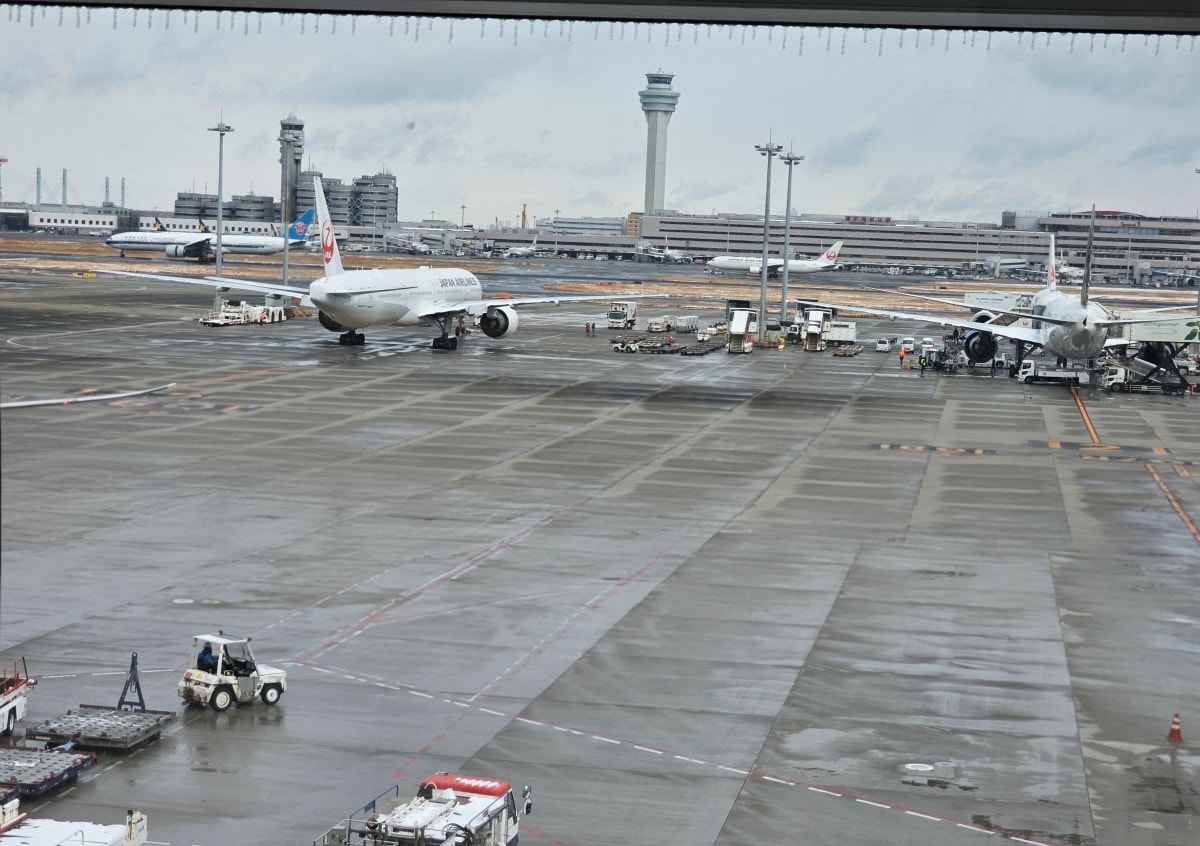 【飛行食記】東京羽田(HND)-台北松山(TSA) 大雪冰封 by 長榮航空(B787-10) - 第8張圖 【飛行食記】東京羽田(HND)-台北松山(TSA) 大雪冰封 by 長榮航空(B787-10)